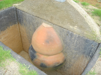 土器棺墓の復元